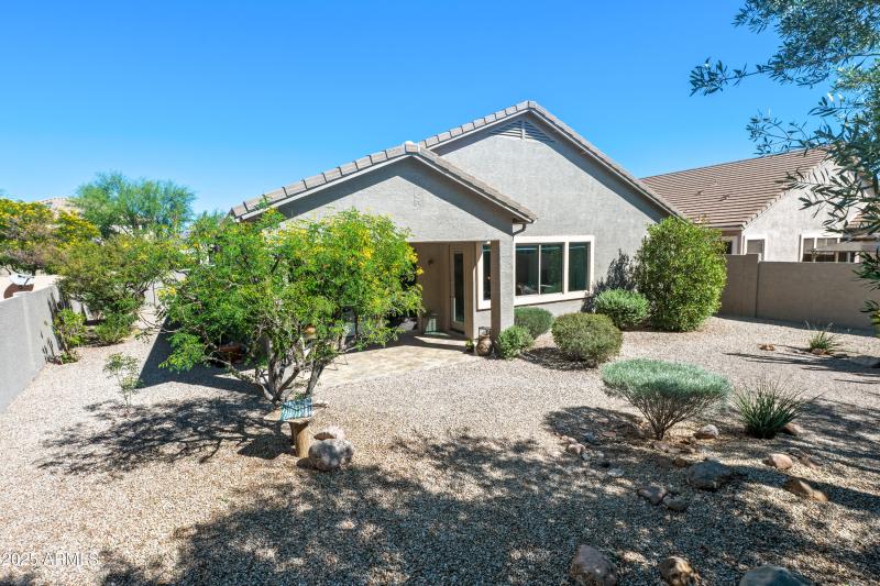 18115-E-Via-Jardin-48