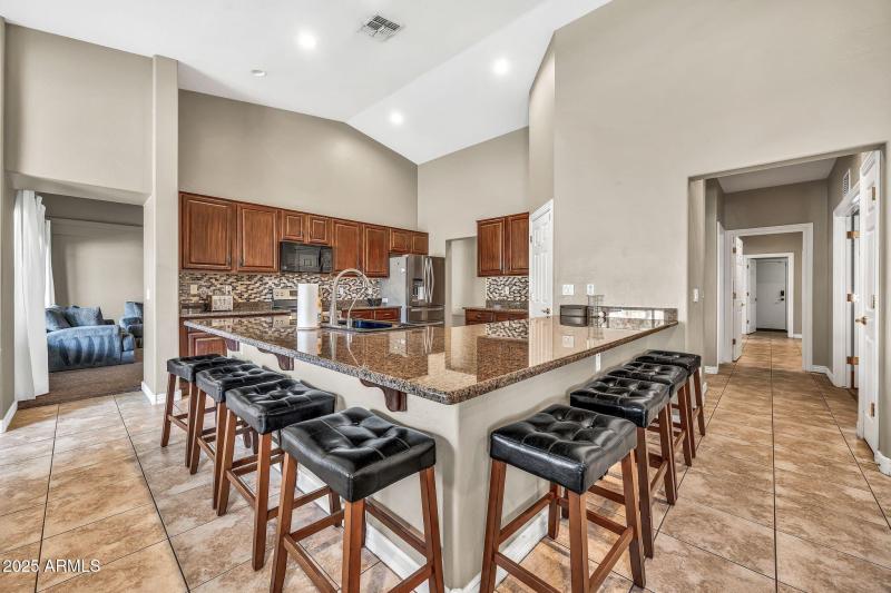 13204 W San Miguel Ave-14