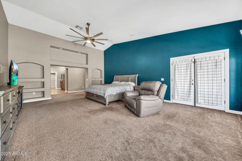 13204 W San Miguel Ave-23