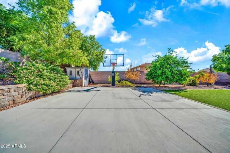 13204 W San Miguel Ave-55