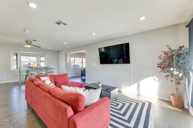 1027SSiestaLn_56206_5