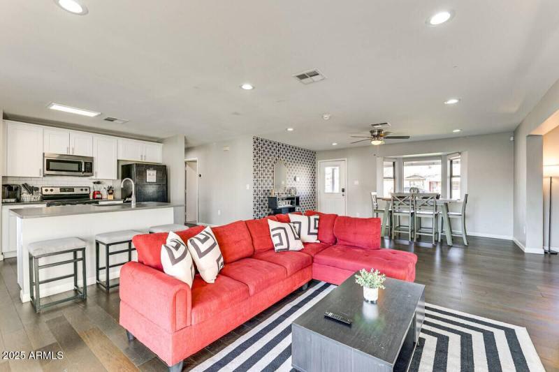 1027SSiestaLn_56206_7