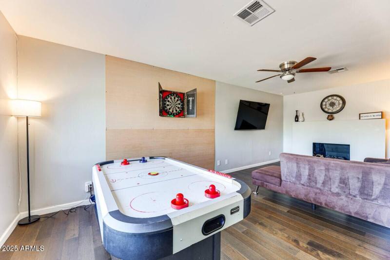 1027SSiestaLn_56206_11