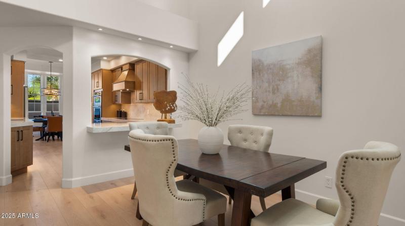 10-web-or-mls-Great Room19