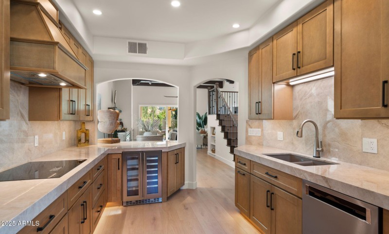 16-web-or-mls-Kitchen6