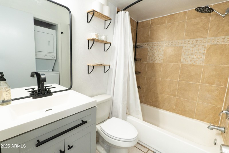 286 W PALOMINO Drive