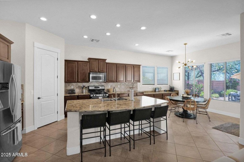 20250729215210038420000000-o