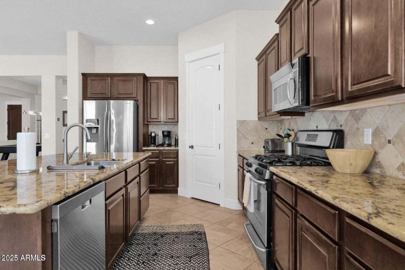 20250729215213610763000000-o