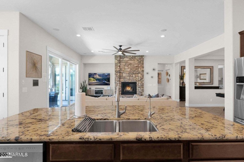 20250729215214378365000000-o