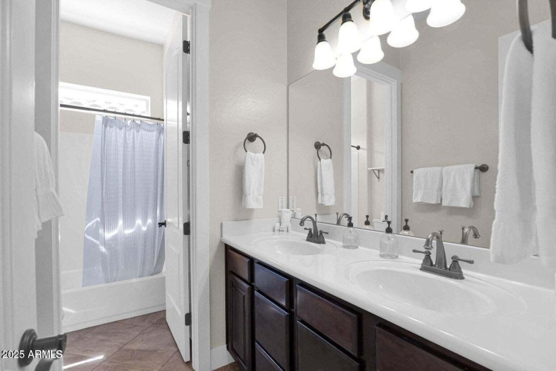 20250729215222317155000000-o