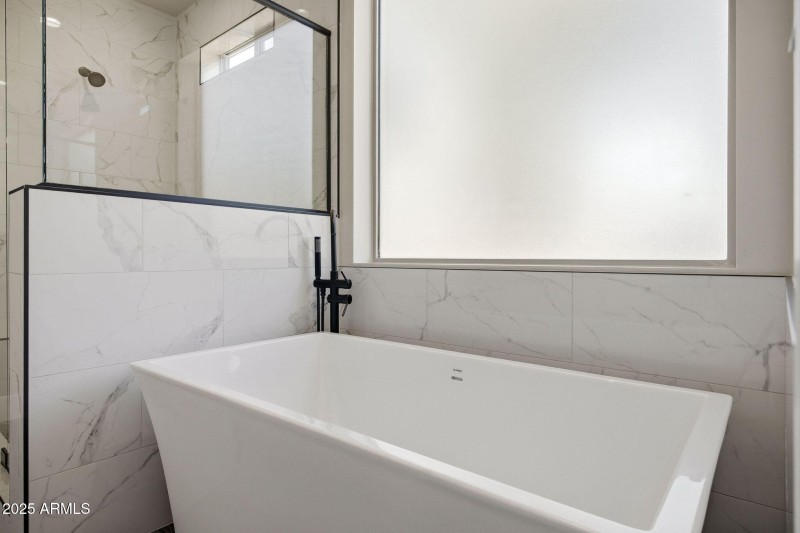 2701NEagleViewLp-ShowLowAZ-17