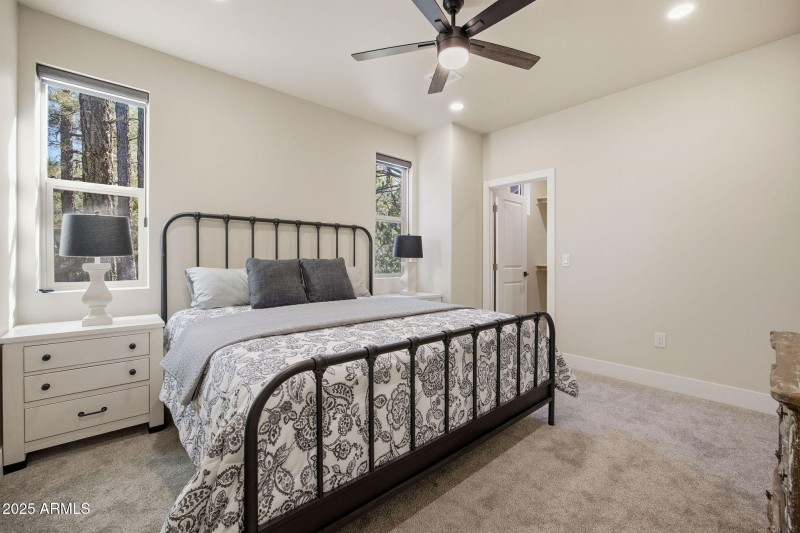 2701NEagleViewLp-ShowLowAZ-21