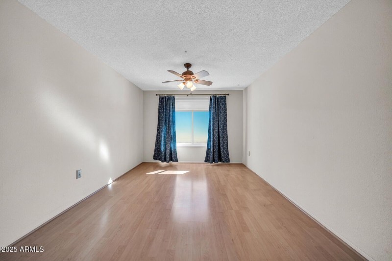 20018 N Lakeforest Dr