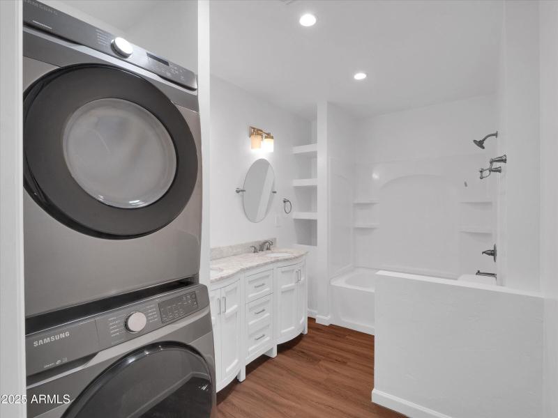 27-4337 E Wilshire Dr-27