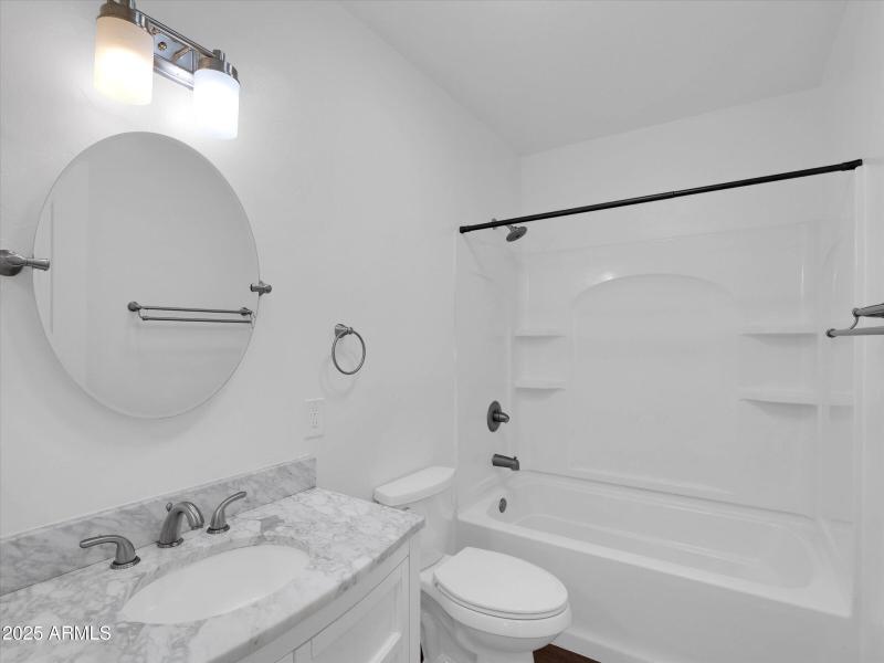 21-4337 E Wilshire Dr-21