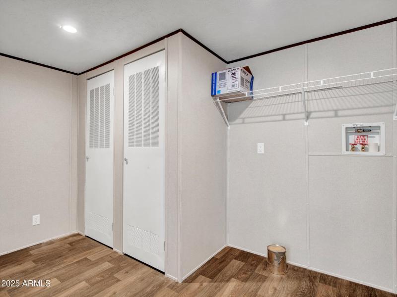 05-Utility-closet-(2)