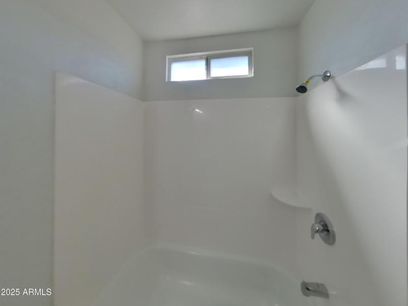 16_pc_FlCShZhqDm_uWGOa6yZlo_layout_0