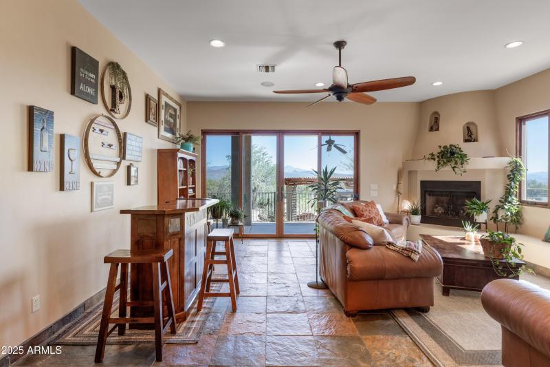 Living Room w Mountain Views