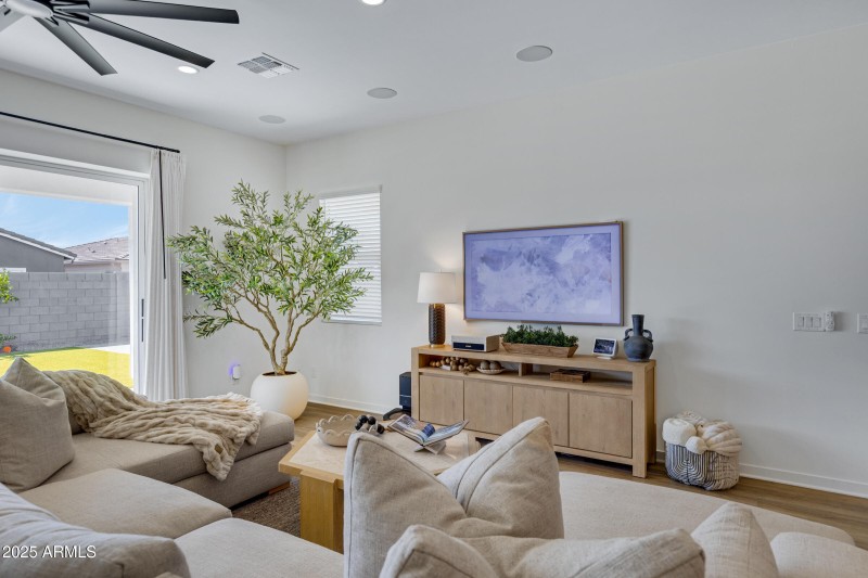 10051 E Talon Ave-14