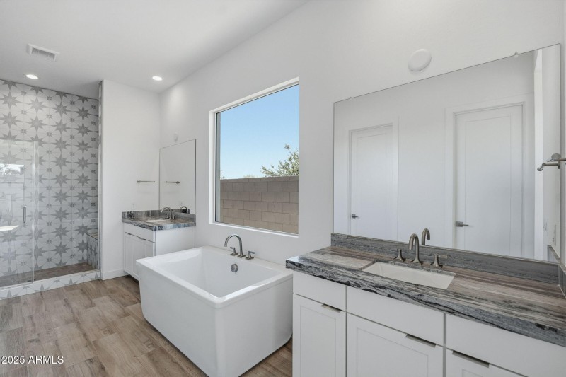 33-web-or-mls-ListerPros-33 (1)