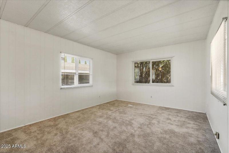 03-Entrance to Living Room