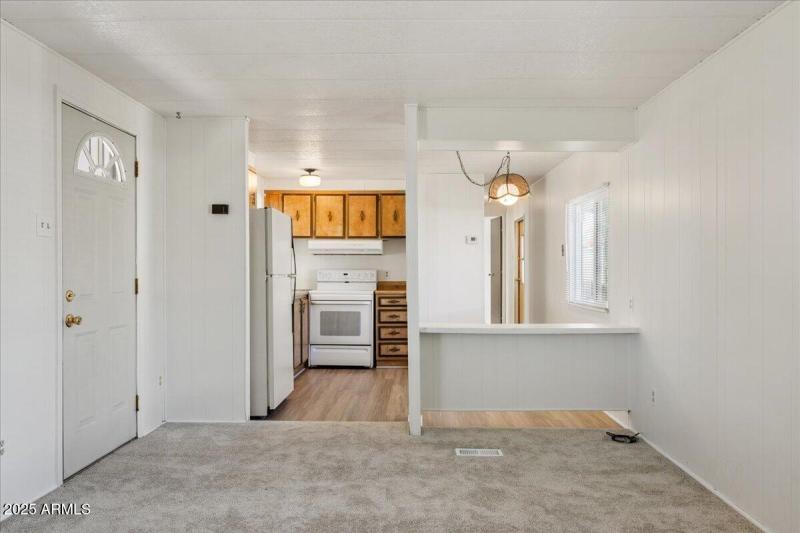 05-Living Room to Kitchen