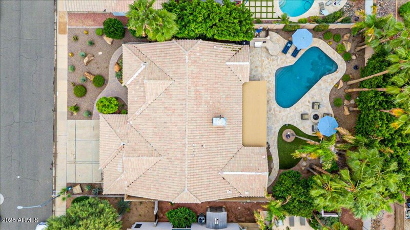 12-DJI_20251010094329_0249_D