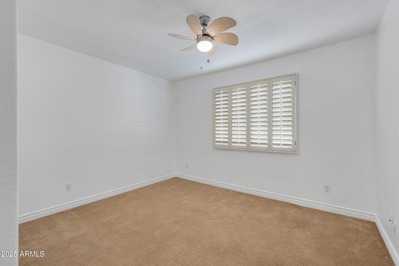 5903 E Paradise Lane-25