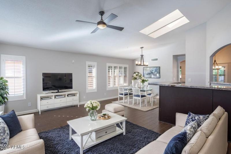 3V6A2033 - Living Room - Modern - 10