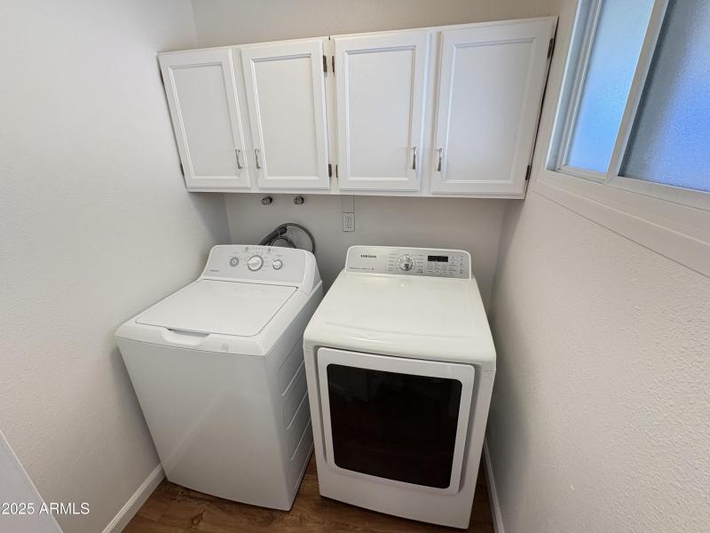 320CFD93-EEFE-49A9-9858-048B80EDBA47