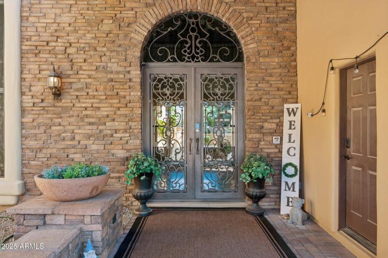 11-web-or-mls-11621-s-blackfoot-dr