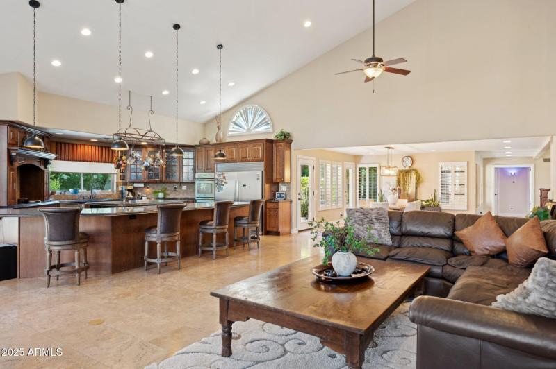 23-web-or-mls-11621-s-blackfoot-dr