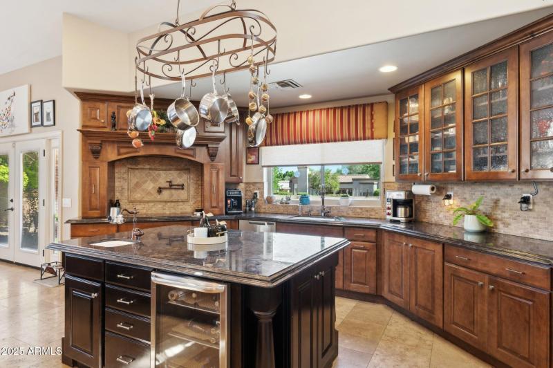 28-web-or-mls-11621-s-blackfoot-dr