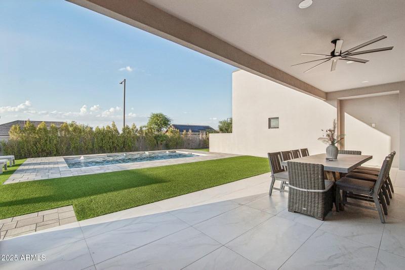 38-web-or-mls-W Estes Way-S2708-038