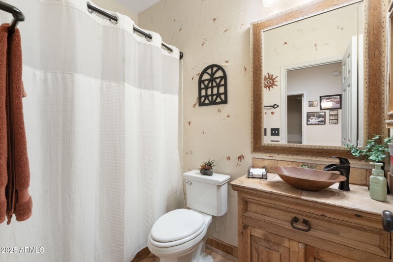 43-web-or-mls-QVB06820