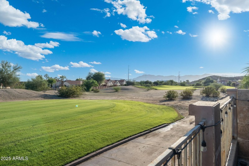 50-web-or-mls-QVB06627-HDR-Edit