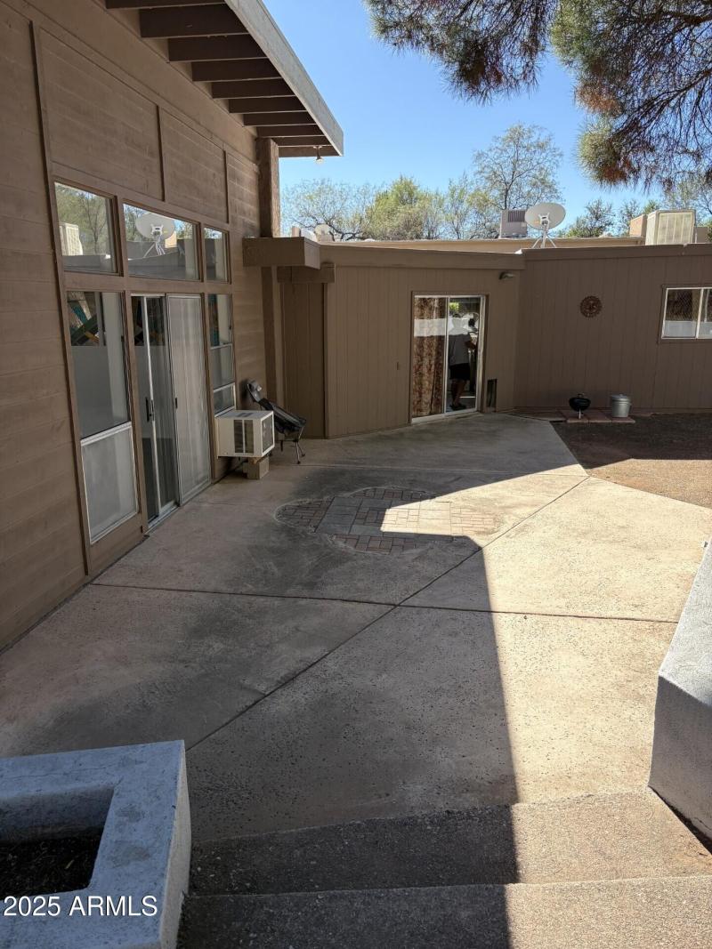 130 rincon back yard house face