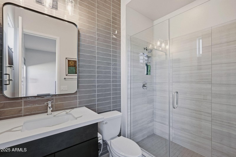 En suite Bathroom 2