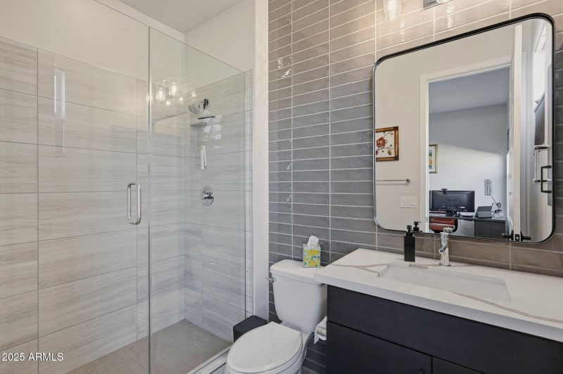En suite Bathroom 3