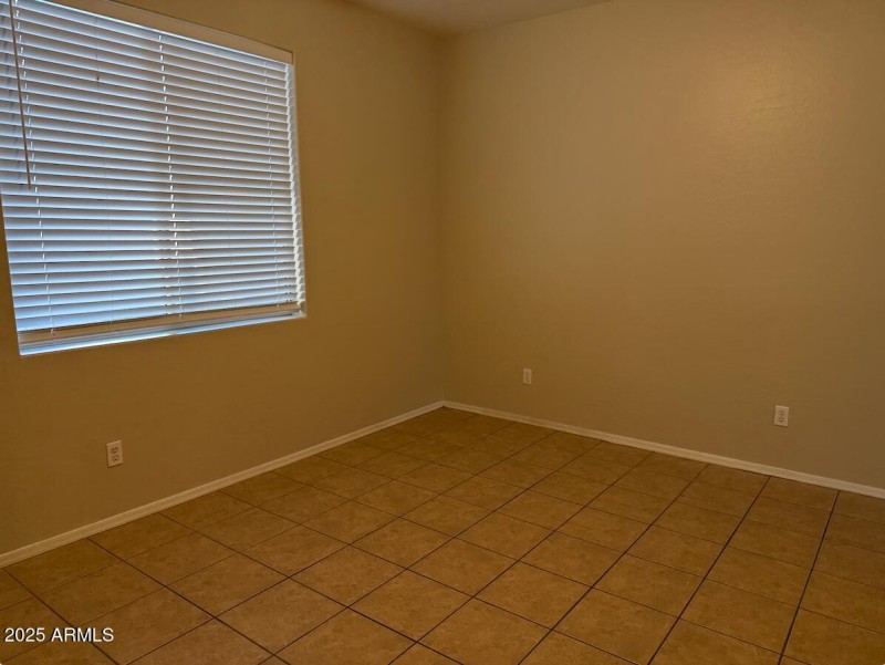 996 E Cantebria Dr Bonus Room 2