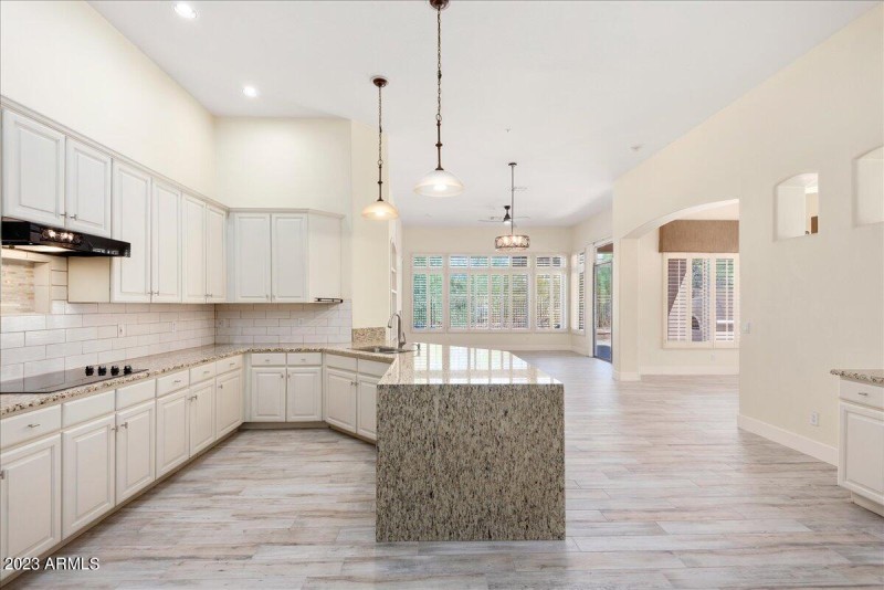 14-8432 E Diamond Rim Dr