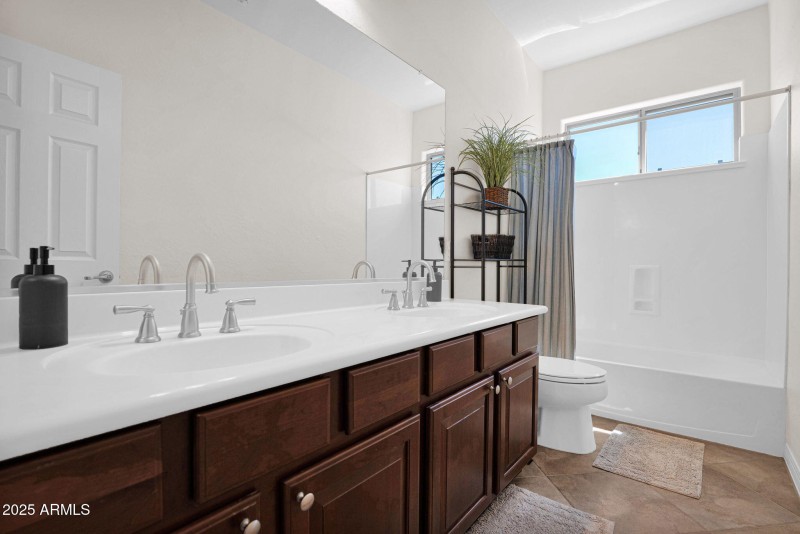 12-web-or-mls-P1247276