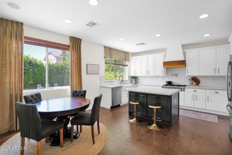 19-web-or-mls-P1247288