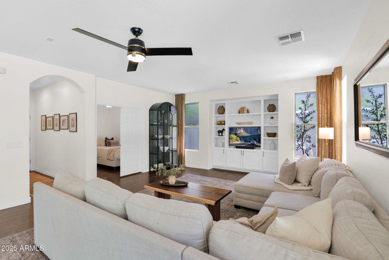 30-web-or-mls-P1247308