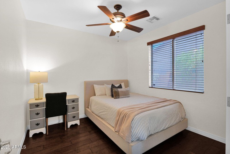 35-web-or-mls-P1247316