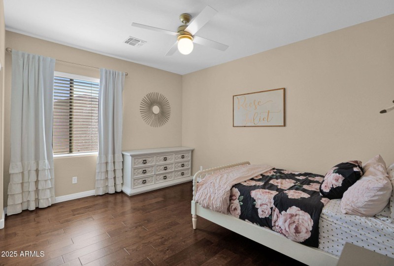 41-web-or-mls-P1247325