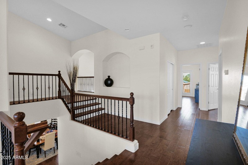 43-web-or-mls-P1247333