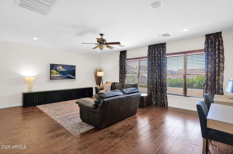 44-web-or-mls-P1247335