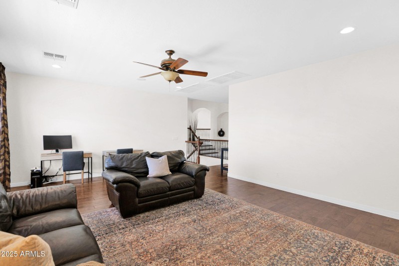 46-web-or-mls-P1247338