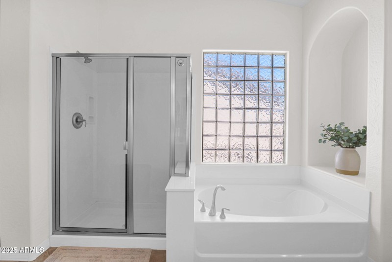 52-web-or-mls-P1247347